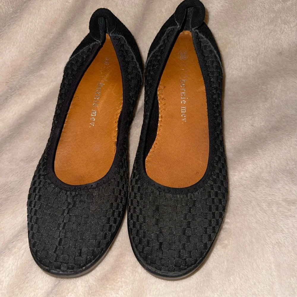 Bernie Mev. Flats